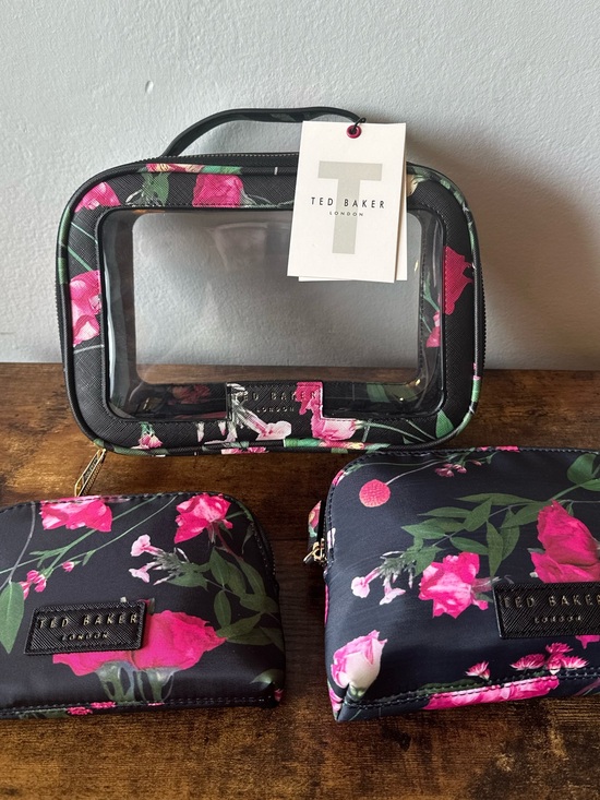 Ted Baker Handbags - Ted Baker 3-Piece Black Floral Travel Cosmetic Set Giftable Luxury NWT